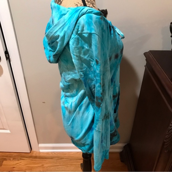 ▪️SILVER CHARM Tie Dye Sweatshirt - Picture 7 of 9